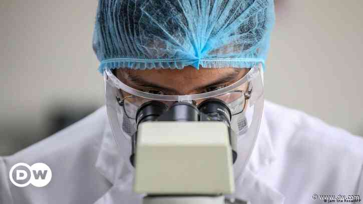 Coronavirus digest: Germany confirms third case of omicron variant - Deutsche Welle