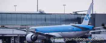 Variant Omicron: l'OMS lance un appel «pour que les frontières restent ouvertes»