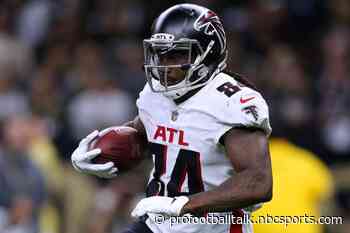 Cordarrelle Patterson’s two touchdowns have Falcons leading 14-3 at halftime