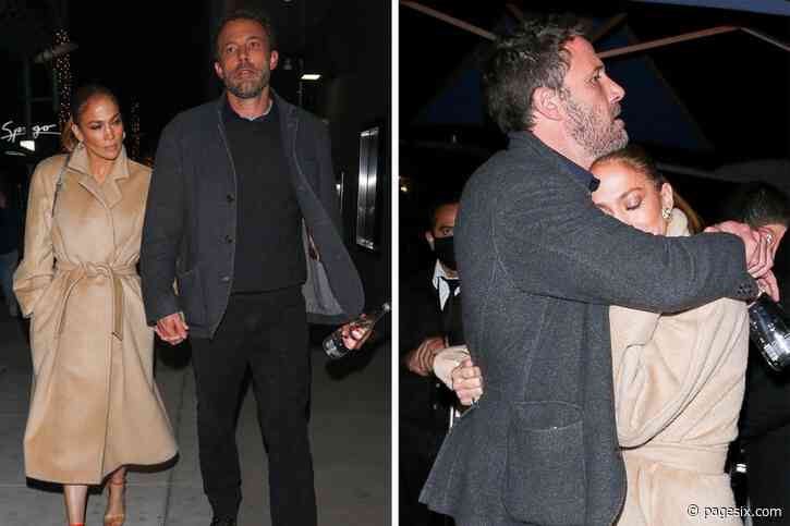 Jennifer Lopez, Ben Affleck pack on the PDA during Beverly Hills date night - Page Six