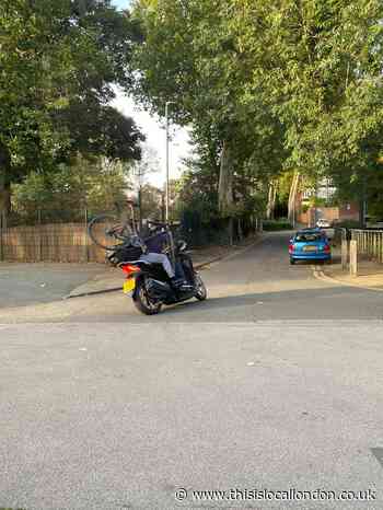 London cyclists hit by armed moped gangs Minhyuk Shin, Wilson's School