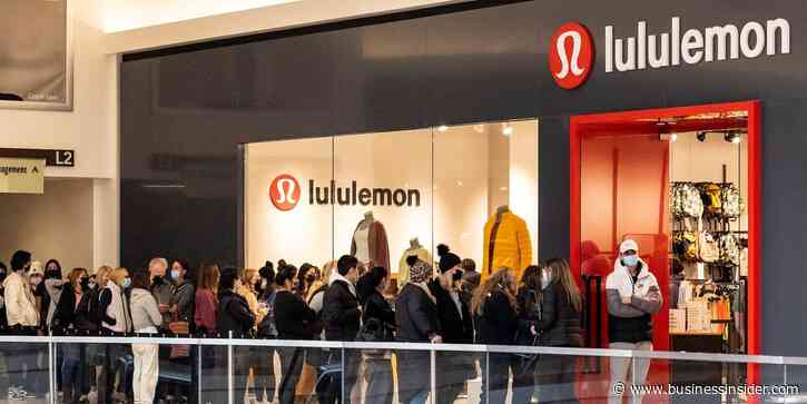 Black Friday reports show a drop in online sales, as in-store traffic rebounds from last year but fails to reach pre-pandemic levels
