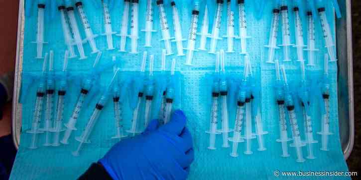 Former White House advisor says the US 'would already have modified vaccines' to deal with Omicron variant if Trump were still president