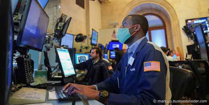 A veteran strategist breaks down why the S&P 500 will soar over 10% to 5,300 by the end of 2022 – and dismisses pessimists like Michael Burry