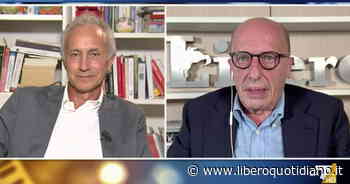 Marco Travaglio, orrore contro Sallusti: "Quando fu scoperto il virus dell'Aids...", mai così in basso - LiberoQuotidiano.it