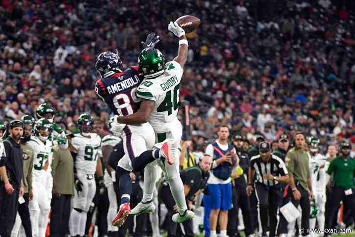 Houston Texans’ offense stalls after halftime in 21-14 loss to Jets