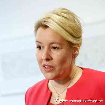 SPD, Grüne und Linke in Berlin stellen Koalitionsvertrag vor - radioeuskirchen.de