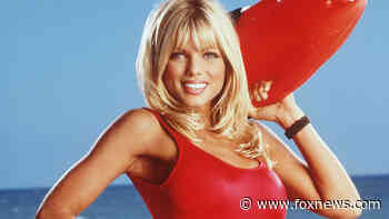 ‘Baywatch’ alum Donna D’Errico says she still doesn’t know how to swim: ‘I can’t even tread water’