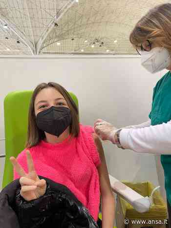 Vaccini: istituto tumori Bari, oggi 400 dosi somministrate - Agenzia ANSA