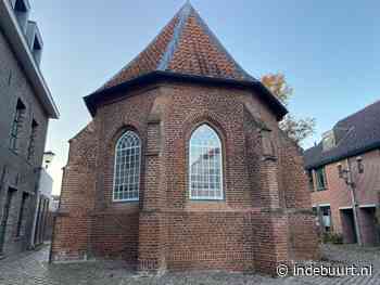 Binnenkijken bij de St. Jacobskapel: 'Twee keer per week halen pelgrims hier een stempel' - indebuurt
