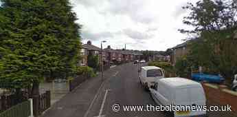 Bolton man remanded in prison after pleading guilty to Bury car theft