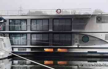 Schwarzer Rauch aus Donaukreuzfahrtschiff in Passau - Passau - Passauer Neue Presse