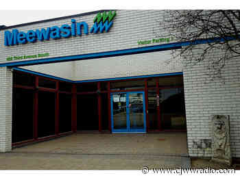 New Bench Along Meewasin Trail Dedicated to Gladys Hall - CJWW