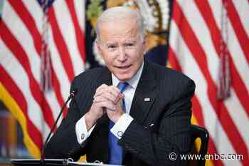 Biden hosts CEOs to discuss holiday shopping supply chain issues, inflation