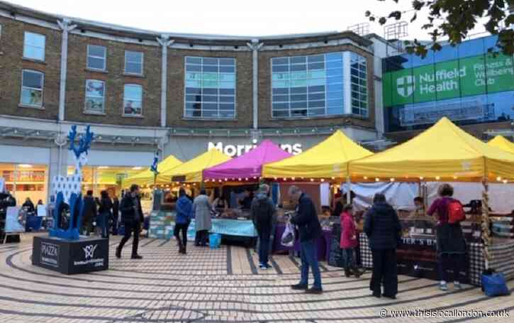 Christmas market brings local community together. Sharanya Narasimhan, Wimbledon High School