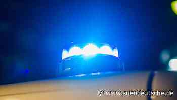 Mann überquert Gleise und flüchtet schwer verletzt - Süddeutsche Zeitung