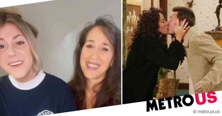 Oh… my… God! Friends hero Maggie Wheeler sings hilarious anti Monica and Chandler song: ‘You love ME!’