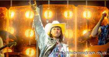 Kevin Clifton on growing up in Grimsby as he returns to hometown for Rock of Ages - Grimsby Live