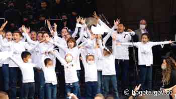 Coro de los hijos de la paz junto a la Orquesta Filarmónica de Bogotá. - Alcaldía de Bogotá