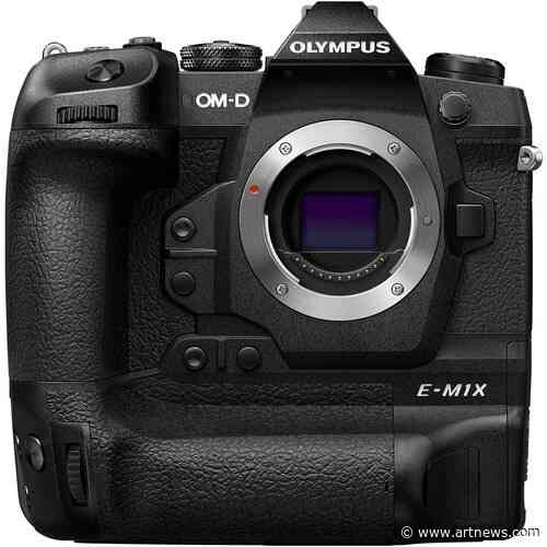 4 Great Cyber Monday 2021 Deals on Mirrorless Cameras for Artists
