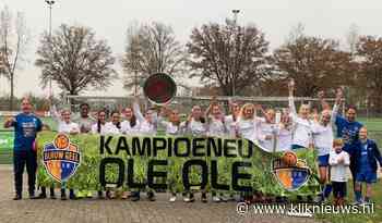 Meiden van Blauw Geel '38 MO15-1 zijn kampioen - Kliknieuws.nl