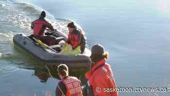 'I’m so thankful': Saskatoon firefighters pull dog from icy river