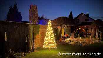 Auch im Garten leuchtet's: Leser des Oeffentlichen senden Weihnachtsmotive 2021 - Rhein-Zeitung