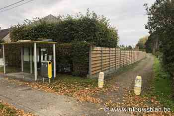 Paaltjes in Waterstraatje worden opgeschoven - Het Nieuwsblad