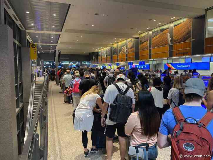 Thanksgiving travel at Austin airport back to pre-pandemic levels
