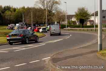 Renfrew: Wardens patrol busy road to tackle dodgy drivers - TheGazette.co.uk