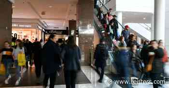 Investors watch retail stocks as U.S. holiday shopping beckons - Reuters