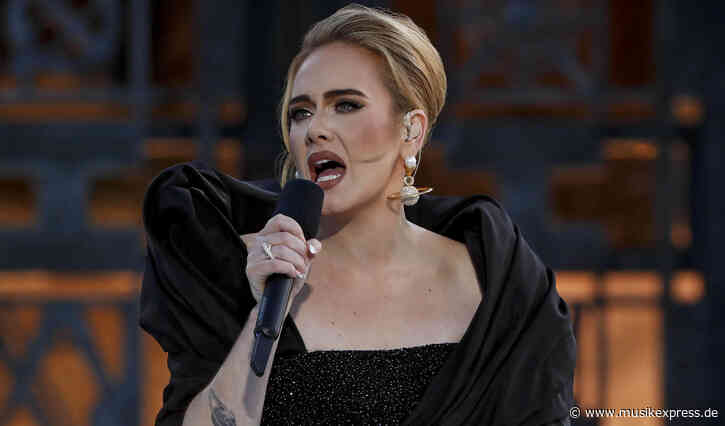 Adele: Interviewer entschuldigt sich für „schrecklichen Fehler“ - Musikexpress