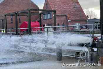 Water in Westhoek zakt, maar kopzorgen om voorspelde regen en vastgereden wagens: “Blijf weg als je er niets te zoeken hebt”