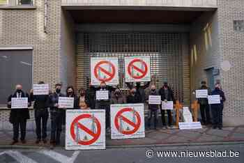 Burgemeesters zien 22 kilometer nieuwe  hoogspanningslijnen niet zitten: “Ze moeten ondergronds geplaatst worden”