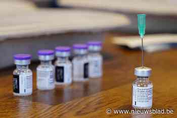 Oplichters gebruiken boosterprik om slachtoffers geld af te troggelen