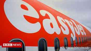 EasyJet says Omicron has weakened bookings
