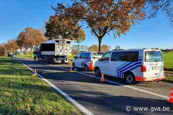 Te zwaar beladen op Ringweg? Politie schrijft vijf boetes en één proces-verbaal uit - Gazet van Antwerpen