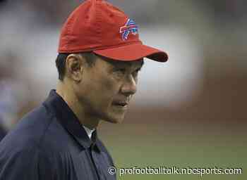 Former NFL assistant coach Stan Kwan dies at 54