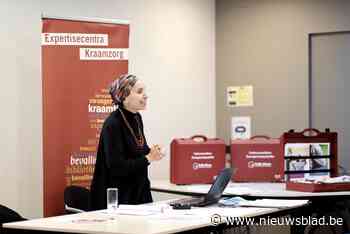 Cultuursensitieve zwangerschapskoffer moet kwetsbare vrouwen helpen: “We werken heel visueel zodat taal geen barrière vormt”