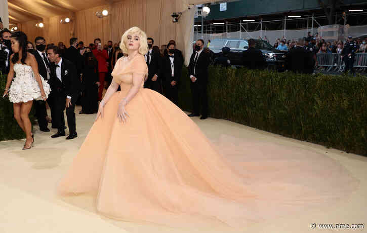 Billie Eilish calls making Oscar de la Renta go fur-free a career highlight