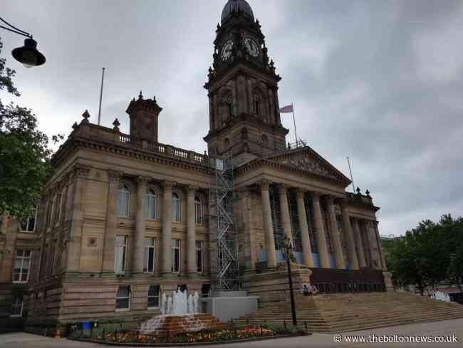 Two 'highly probable' Omicron Covid cases identified in Bolton - The Bolton News