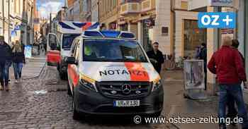 Stralsund: Darum standen Krankenwagen in der Fußgängerzone - Ostsee Zeitung