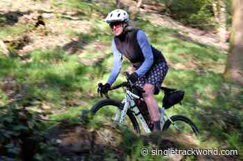 FINDRA Barra Waffle Merino Gilet - A dash of luxury on the trail - Singletrack