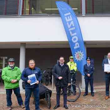 Polizei Essen ist fahrradfreundlicher Arbeitgeber - Gold! - Radio Essen