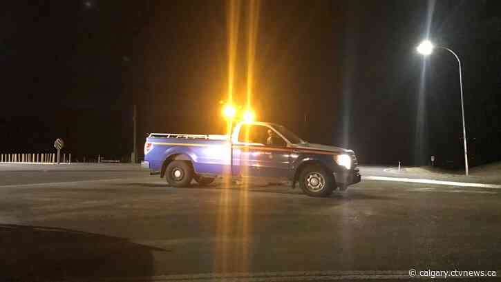 Out of control wildfire burns west of Hwy 22 in southwest Alberta, residents no longer considered at risk