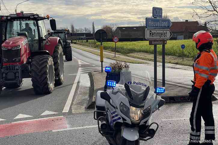 Boze boeren blokkeren belangrijke kruispunten, politie geconfronteerd met ongeziene hinder: “Dat was niet de afspraak”