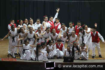 El Coro Sinfonico Comunitario Y Eugenia Leon Estrenaran Nueva Letra De La Paloma - La Capital