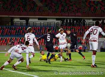 Serie B: un periodo disastroso per la Calabria. Cosenza, Crotone e Reggina in piena crisi - Quotidiano del Sud