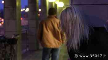 CATANIA. SI PIAZZA SOTTO CASA DELL’EX MARITO PER INSULTARLO A NOTTE FONDA, ARRESTATA - 95047