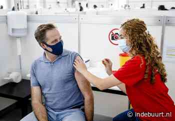 Ouderen kunnen nu een boosterprik halen zonder uitnodiging (en zo werkt het) - indebuurt